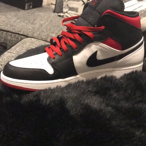 Worn once - Picture 3 of 3